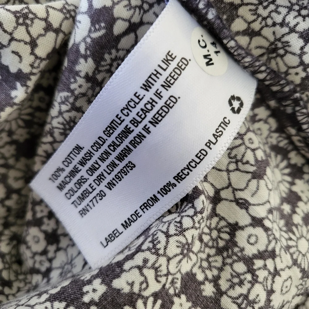 💕Black Floral Half Button Down‎ Long-Sleeve Blouse New Size M